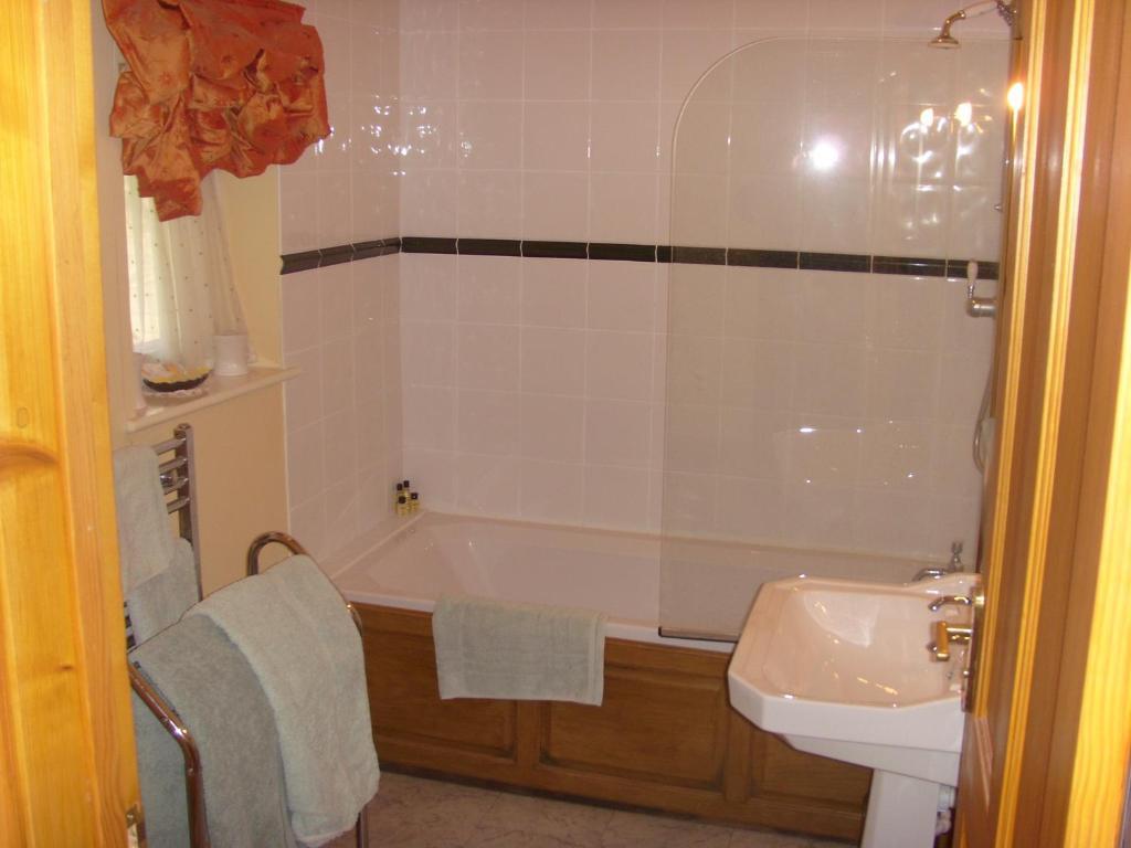 Hotel The Three Lions Fordingbridge Pokoj fotografie